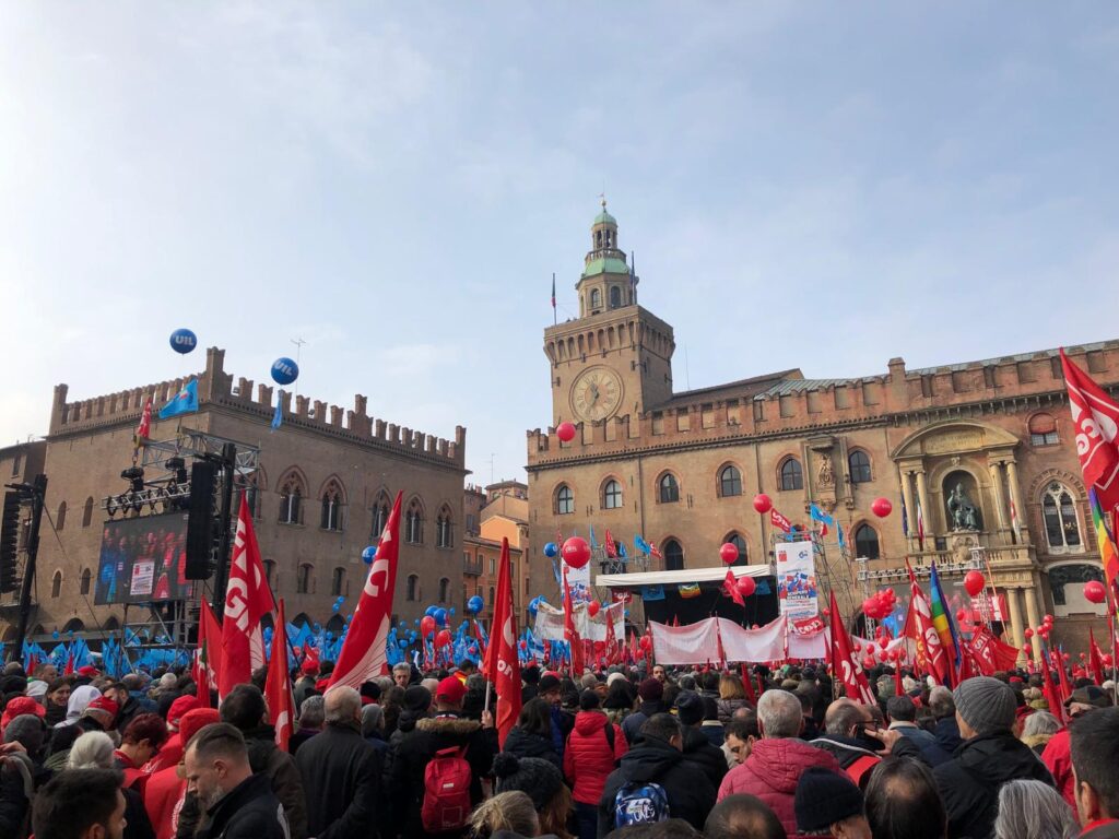 Sciopero genere di Cgil e Uil del 29 novembre 2024 - Piazza Maggiore a Bologna