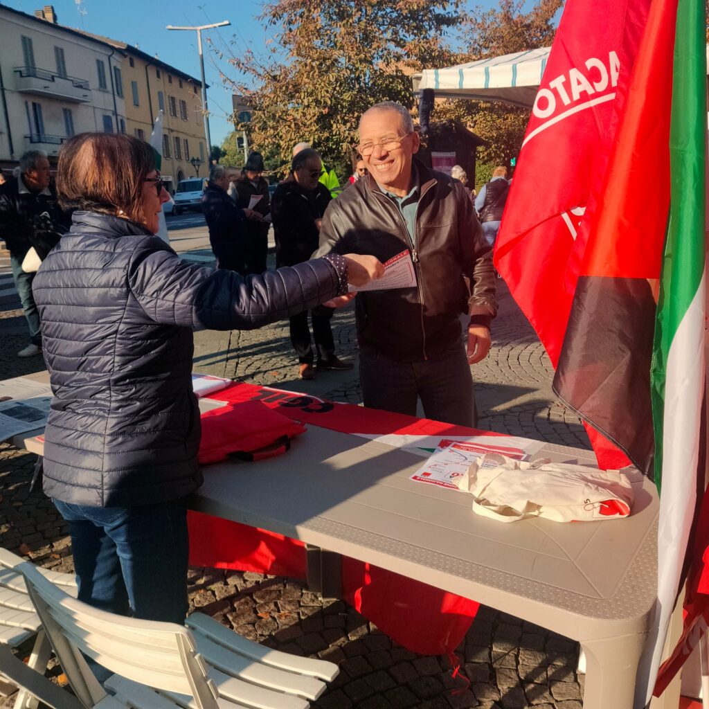 Verso la manifestazione "Democrazia al lavoro" - Mercato di Vignola - 16/10/2025