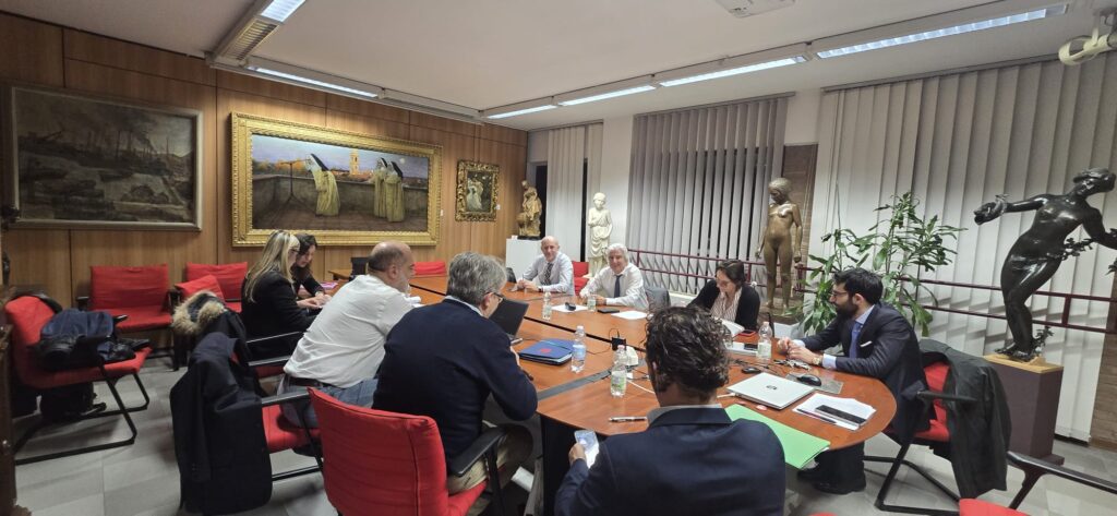 firma integrativo Assicoop, presso la sede di v.Zucchi Modena 12.3.26