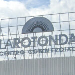 La Rotonda Modena insegna centro commerciale