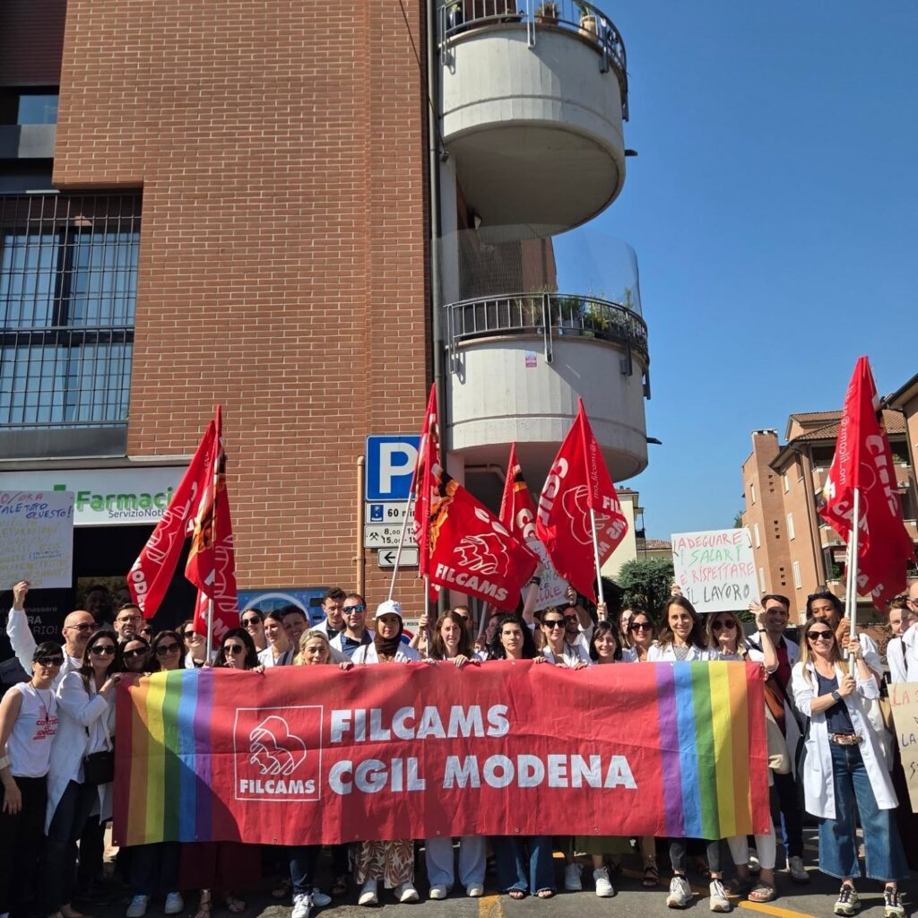 Sciopero delle farmacie comunali - A Modena presidio presso la Farmacia del Pozzo (17 giugno 2026)